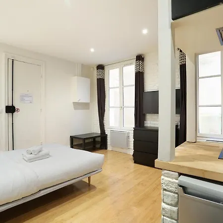 Charming Apartment Moulin Rouge